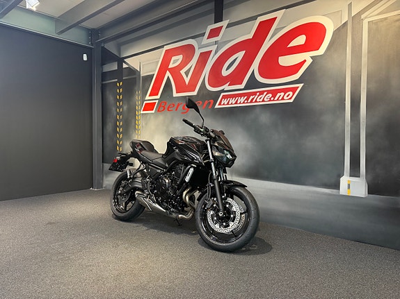 Kawasaki Z650 S 2 of 5