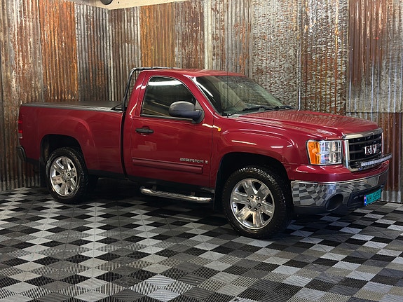 GMC Sierra 3 of 5
