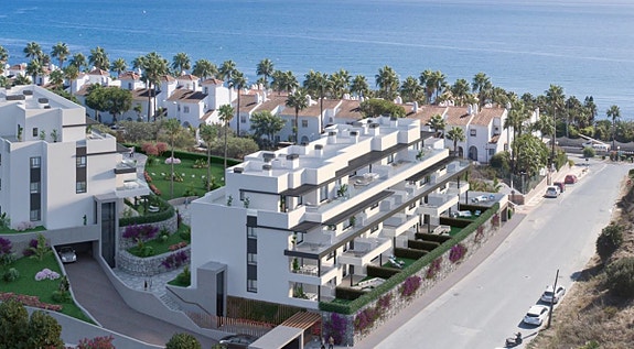 Penthouse med 109 m² terrasse – 2 minutters gange fra stranden – sjøutsikt og nær golf