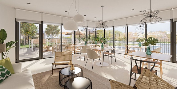 Penthouse med 109 m² terrasse – 2 minutters gange fra stranden – sjøutsikt og nær golf