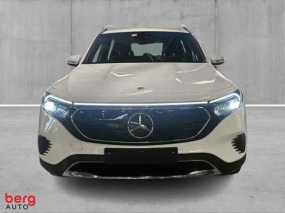 Mercedes-Benz 2 of 5