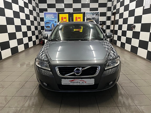 Volvo V50 4 of 30