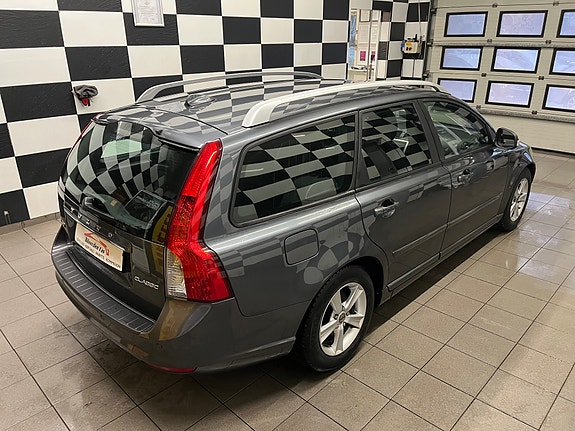 Volvo V50 8 of 30
