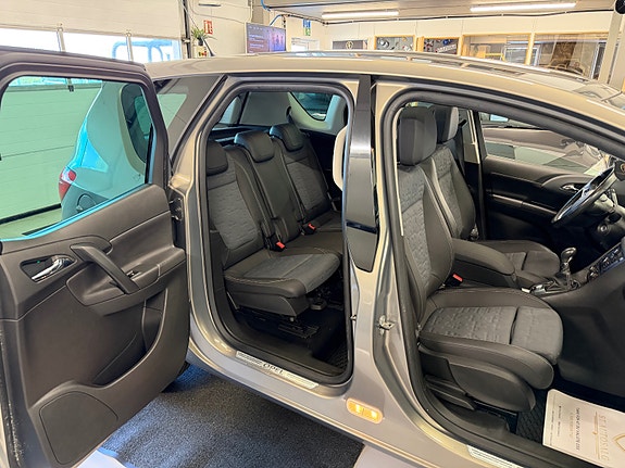 Opel Meriva 15 of 30