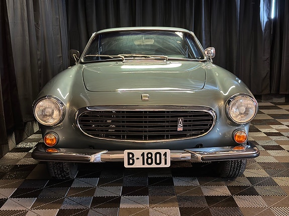 Volvo P1800 3 of 5