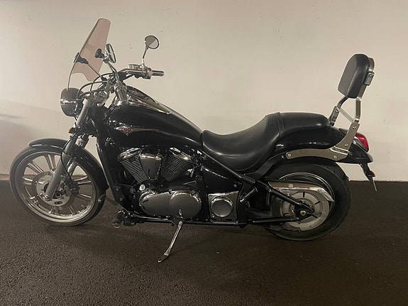 Kawasaki VN 900 Custom 5 of 5