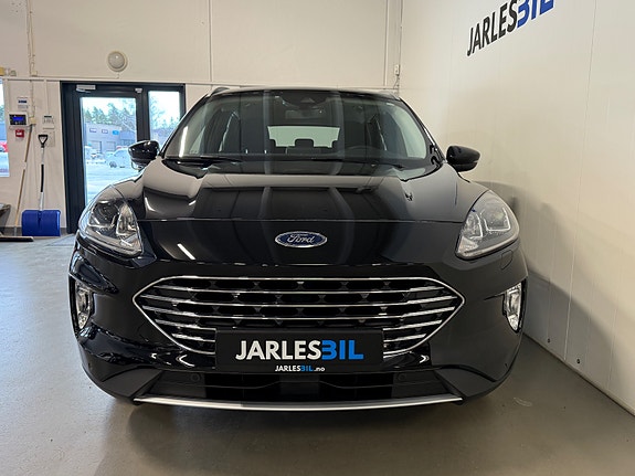 Ford Kuga 2 of 5