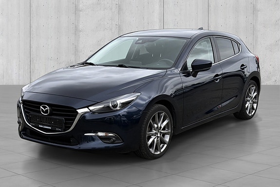 Mazda 3 3 of 5