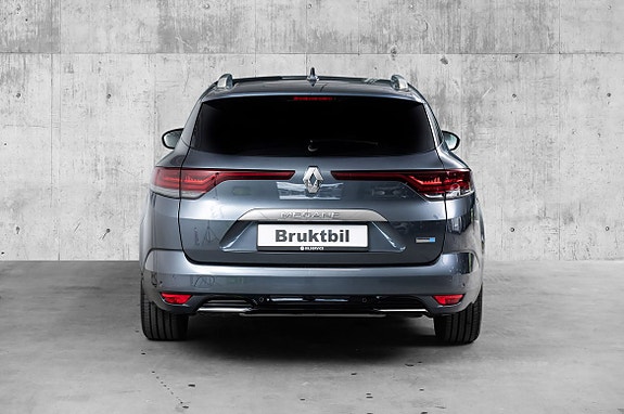 Renault Megane IV 3 of 5