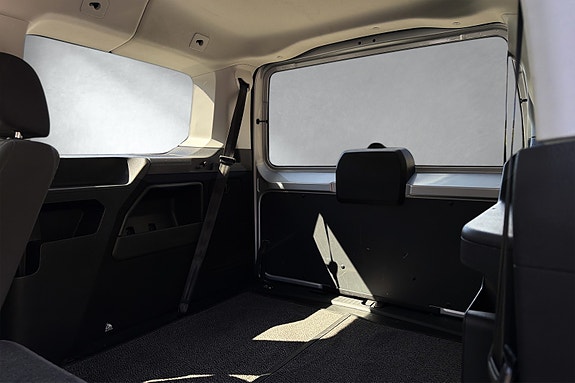 Volkswagen Caddy Maxi 22 of 30