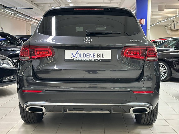 Mercedes-Benz GLC300 e 5 of 5