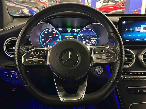 Mercedes-Benz GLC300 e 10 of 30