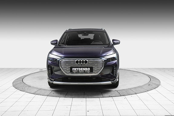 Audi Q4 e-tron 7 of 19