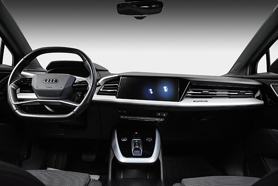 Audi Q4 e-tron 13 of 19