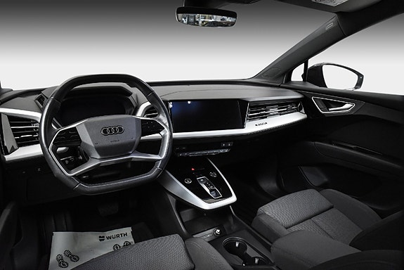 Audi Q4 e-tron 10 of 19