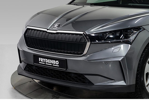 Skoda Enyaq 3 of 5