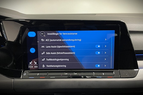 Volkswagen Golf VIII 14 of 21