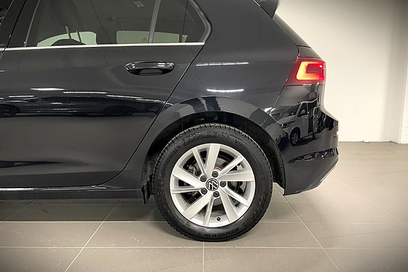 Volkswagen Golf VIII 5 of 21