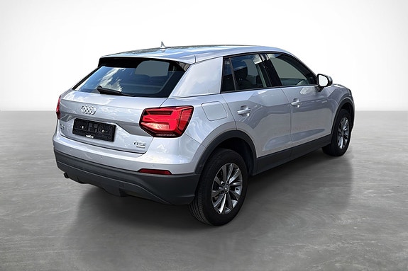 Audi Q2 10 of 30