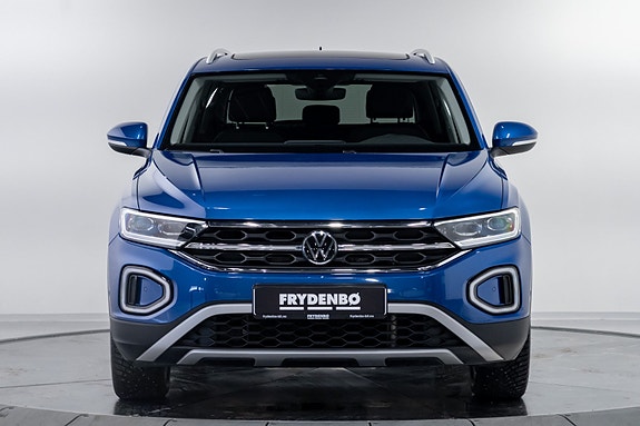 Volkswagen T-Roc 4 of 5