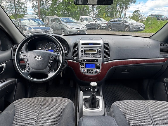 Hyundai Santa Fe 11 of 17