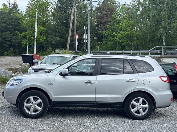Hyundai Santa Fe 2 of 5
