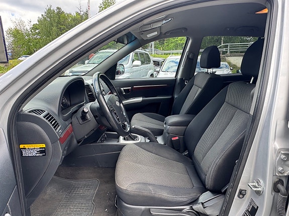 Hyundai Santa Fe 9 of 17