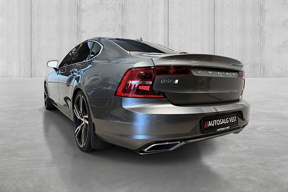 Volvo S90 3 of 5