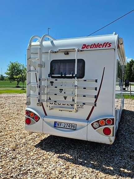 Dethleffs Globebus Integral 4 of 5