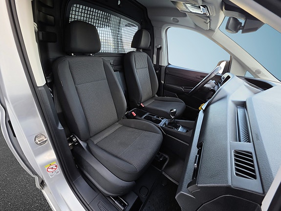 Volkswagen Caddy 22 of 25