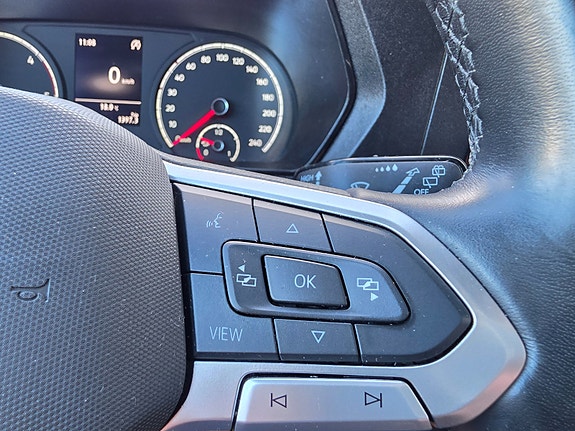 Volkswagen Caddy 18 of 25