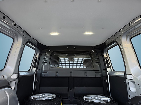 Volkswagen Caddy 24 of 25