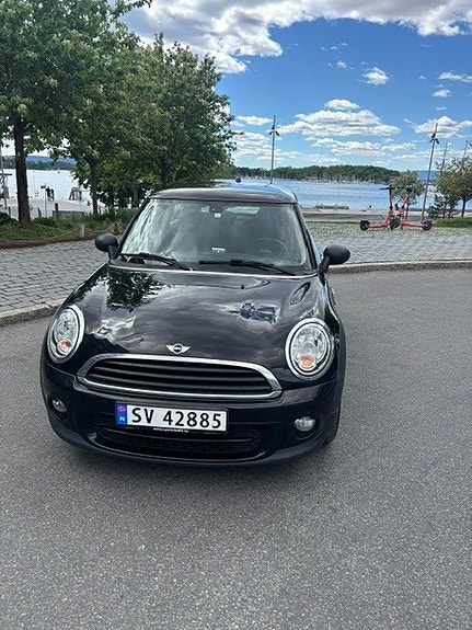 MINI One 4 of 5