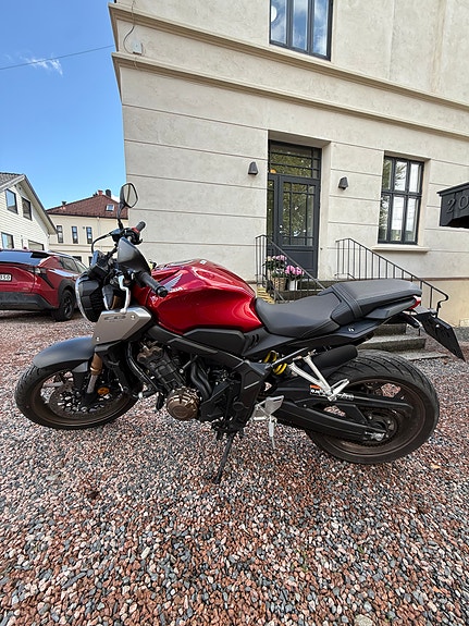 Honda CB650R 4 of 16