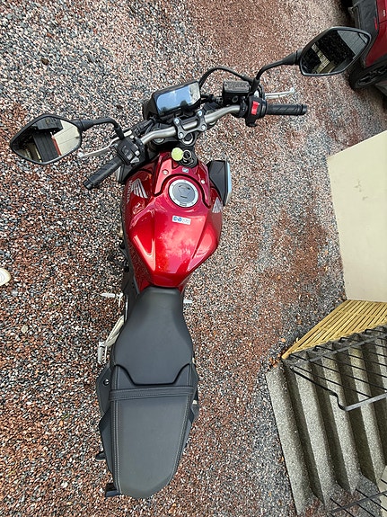 Honda CB650R 10 of 16