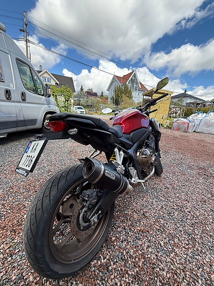 Honda CB650R 7 of 16