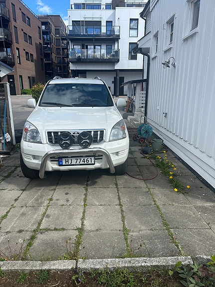 Toyota Land Cruiser