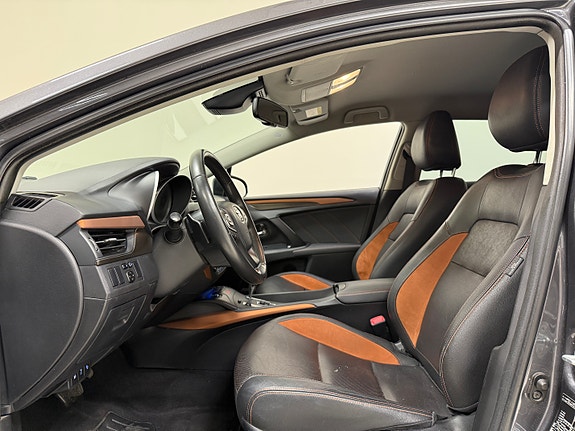 Toyota Avensis 9 of 14