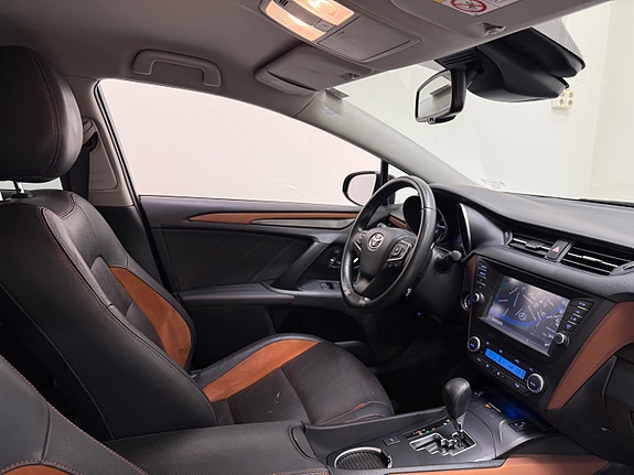 Toyota Avensis 13 of 14