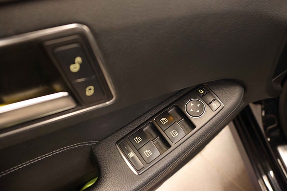 Mercedes-Benz E250 20 of 30