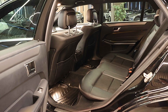 Mercedes-Benz E250 18 of 30
