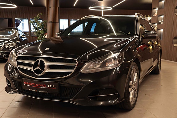 Mercedes-Benz E250 5 of 30
