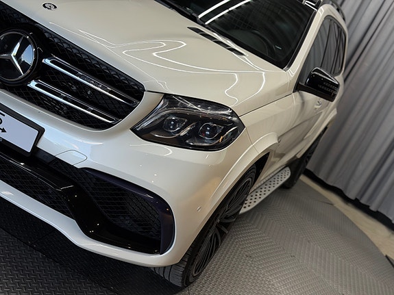 Mercedes-Benz GLS63 5 of 23