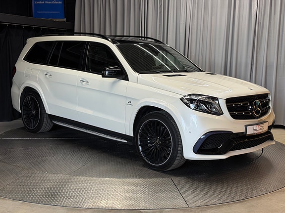 Mercedes-Benz GLS63 12 of 23