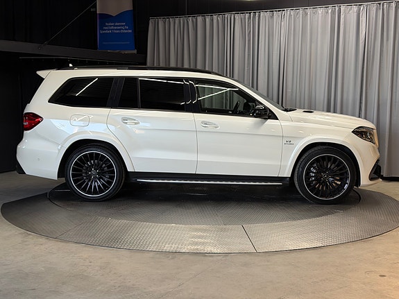 Mercedes-Benz GLS63 8 of 23