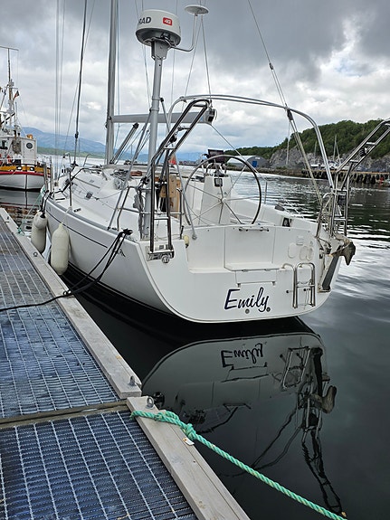 Hanse 370 selgest  Ny pris 830000 4 of 5