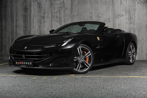 Ferrari Portofino 3 of 5