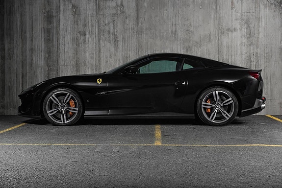 Ferrari Portofino 4 of 5