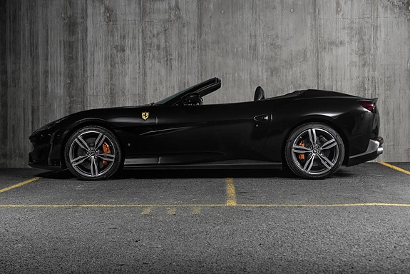 Ferrari Portofino 5 of 5