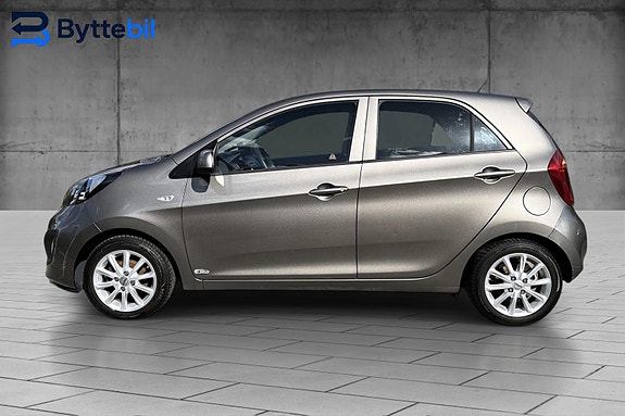 Kia Picanto 2 of 5